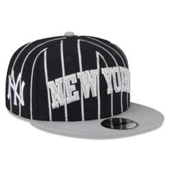 Men's New York Yankees New Era Navy/Gray City Arch 9FIFTY Snapback Hat
