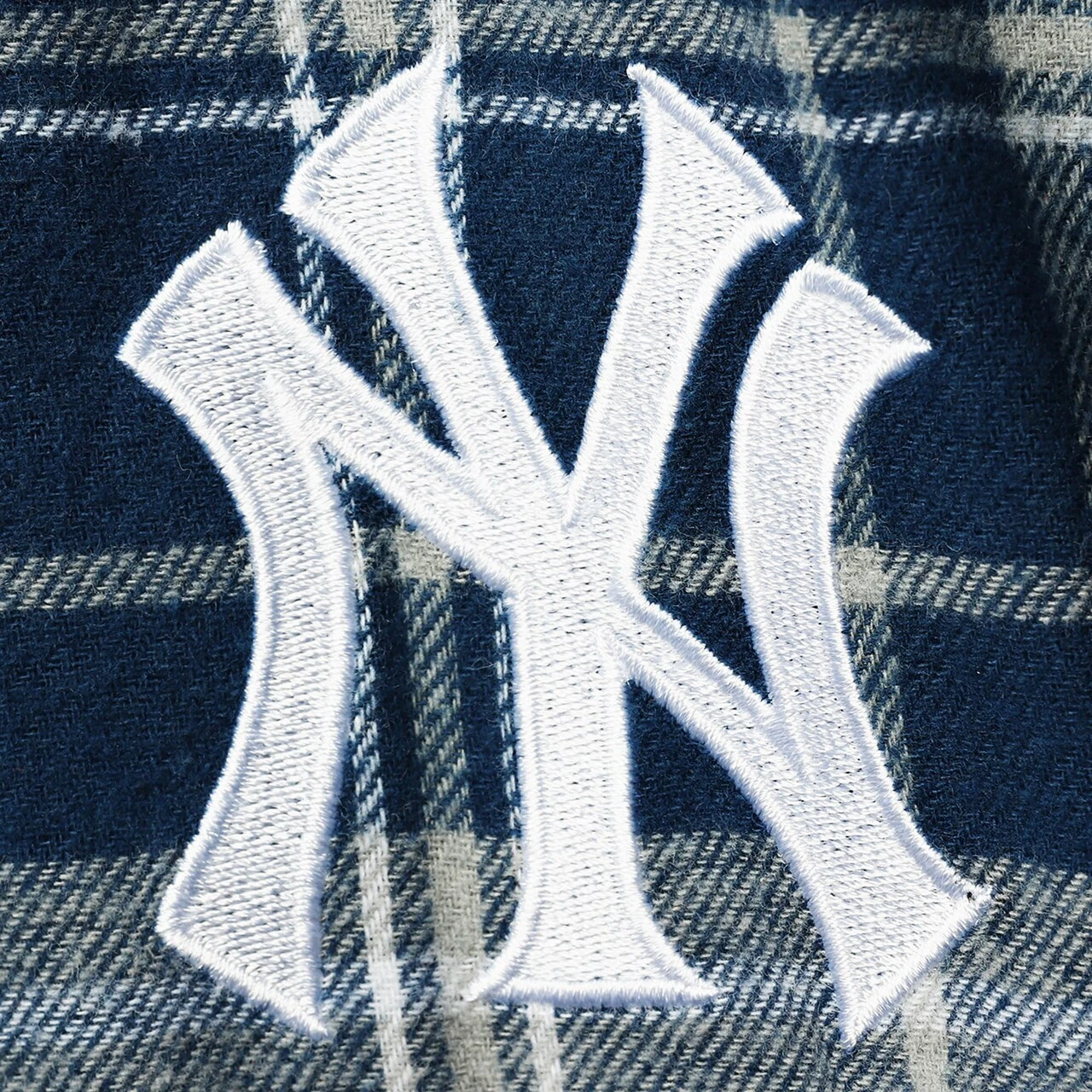 Women's New York Yankees Concepts Sport Navy/Gray Plus Size T-Shirt & Flannel Pants Sleep Set 6 Women's New York Yankees Concepts Sport Navy/Gray Plus Size T-Shirt & Flannel Pants Sleep Set - Image 4