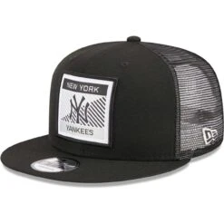 Men's New York Yankees New Era Black Scratch Squared Trucker 9FIFTY Snapback Hat