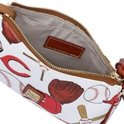 Women's Cincinnati Reds Dooney & Bourke Gameday Lexi Crossbody With Small Coin Case -Baseball Peripherals Store womens dooney and bourke cincinnati reds gameday lexi crossbody with small coin case pi4660000 altimages ff 4660726 276602003eaad266d194alt3 full