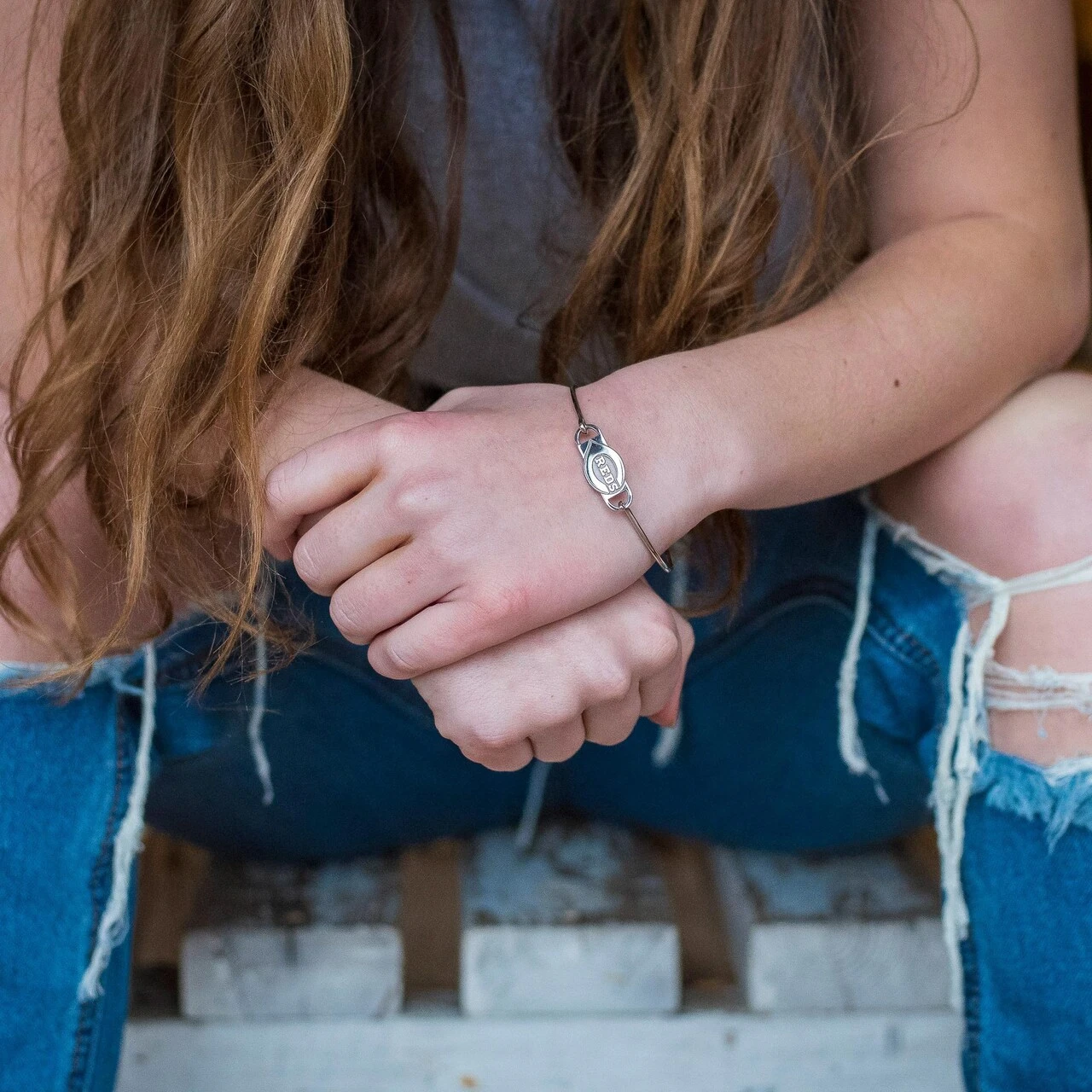 Women's Cincinnati Reds Silver Logo Bangle Bracelet 4 Women's Cincinnati Reds Silver Logo Bangle Bracelet - Image 2